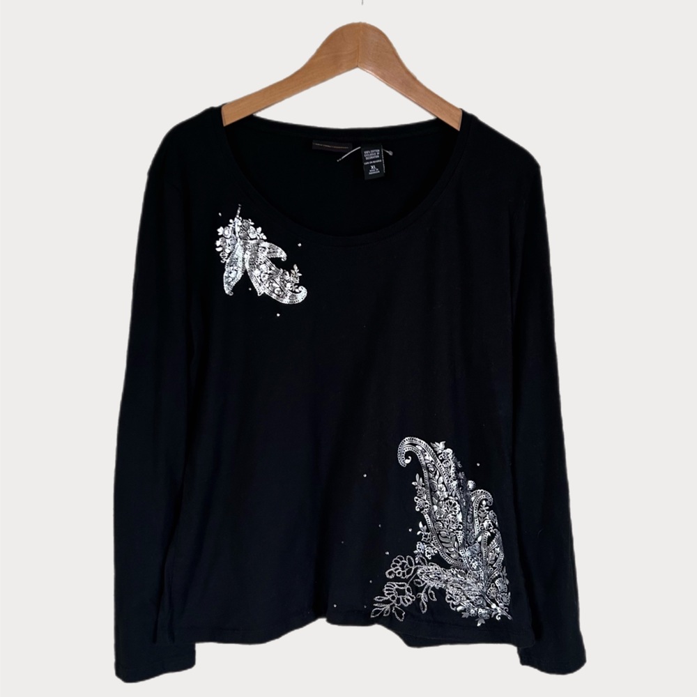 New York and Company black‎ and silver application shirt